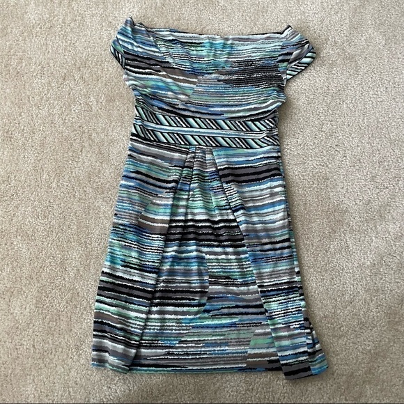EUC Women’s BCBGMAXAZRIA Multi-Colored Dress! - Picture 1 of 6